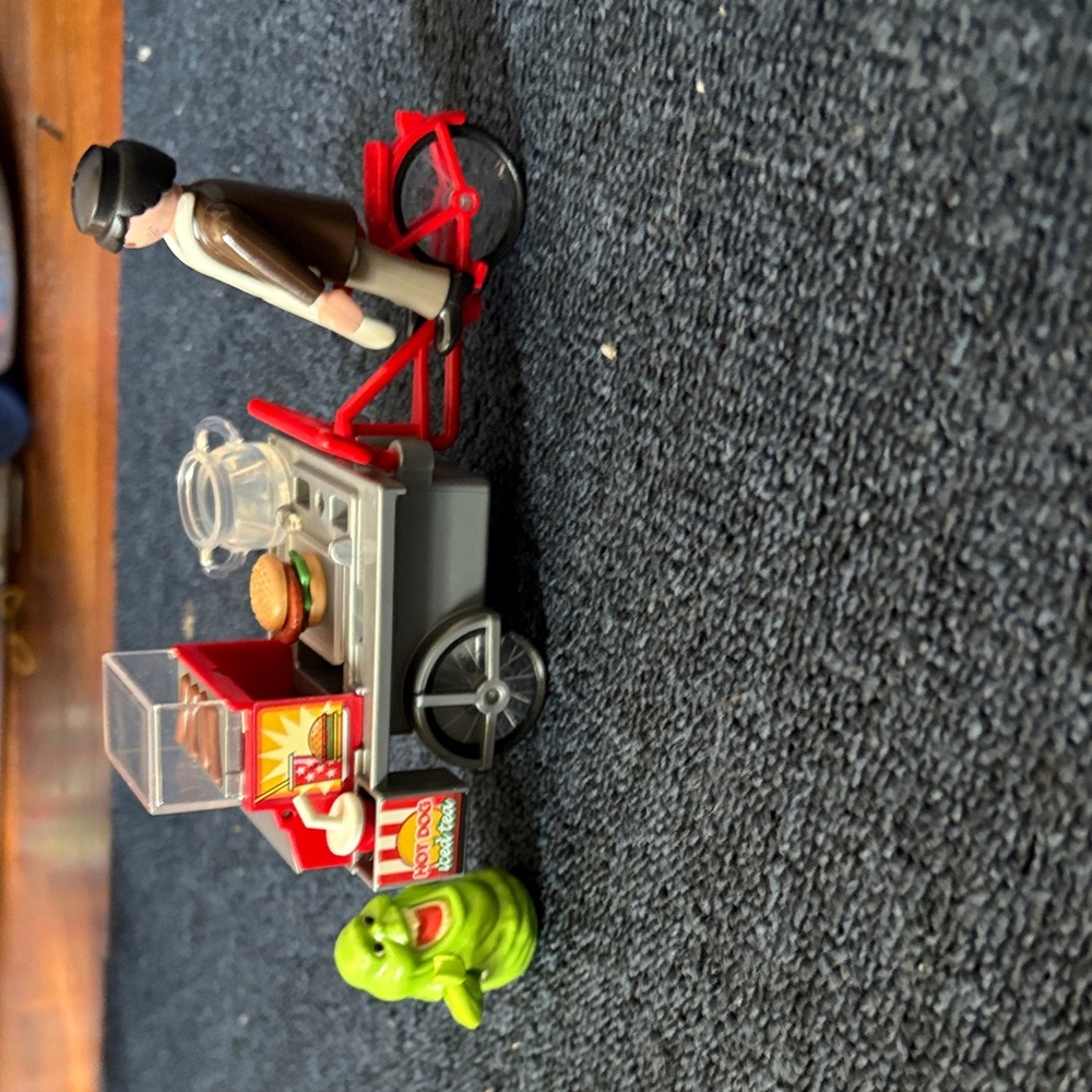 Ghostbusters Toy Set with Red and Green Features